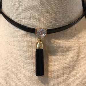 🏈 Adorable black/bling choker!